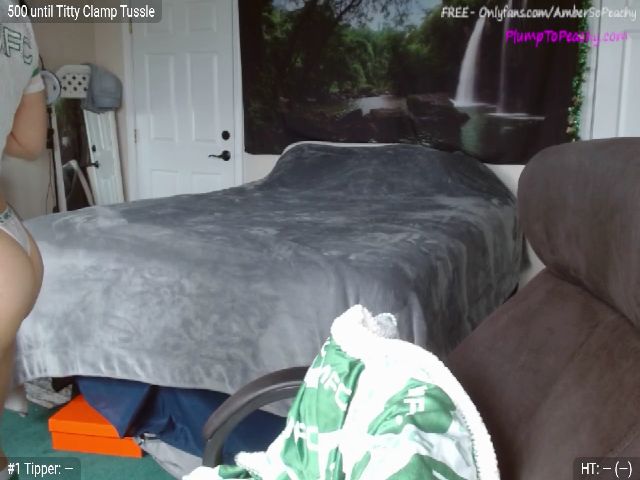 Live sex webcam photo for PlumpToPeachy #272778675