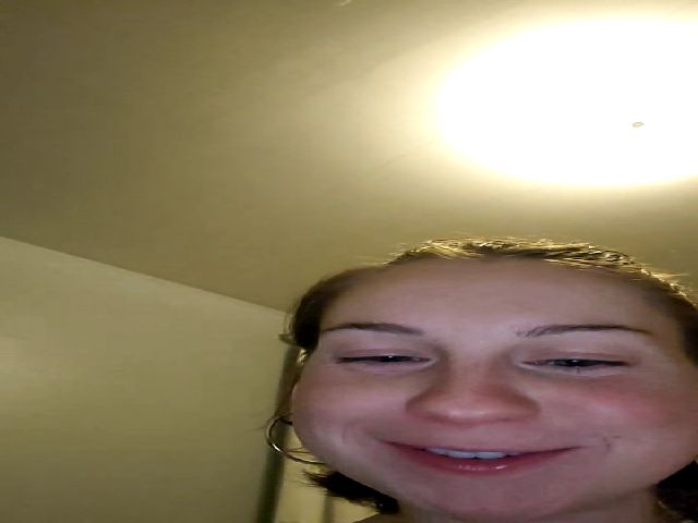 Live sex webcam photo for Poisonberryyy #272352365