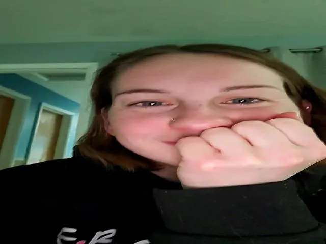 Live sex webcam photo for Poisonberryyy #273131822