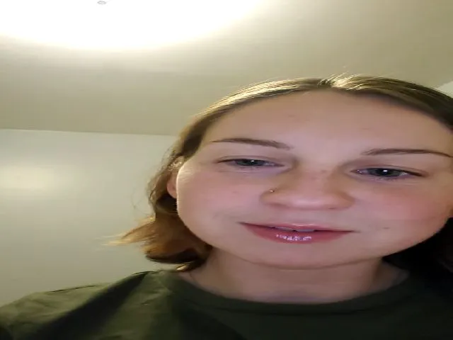 Live sex webcam photo for Poisonberryyy #273157450