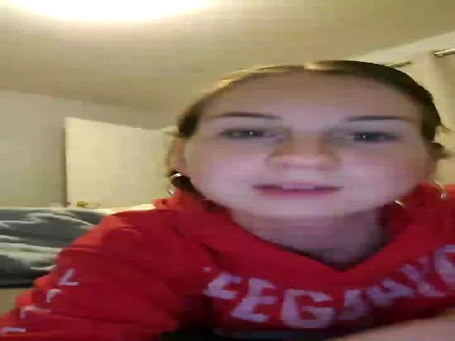 Live sex webcam photo for Poisonberryyy #273402516