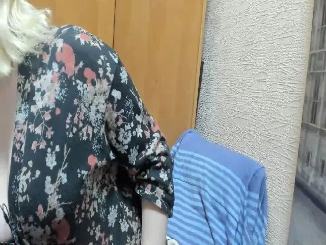 Live sex webcam photo for Poisondarkk #273595822