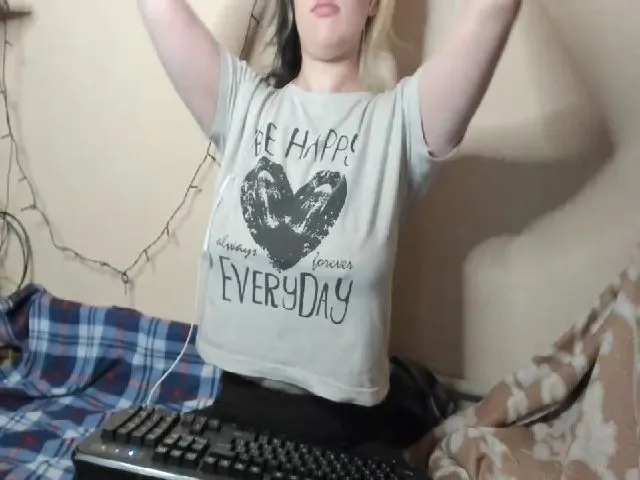 Live sex webcam photo for Poisondarkk #273875842