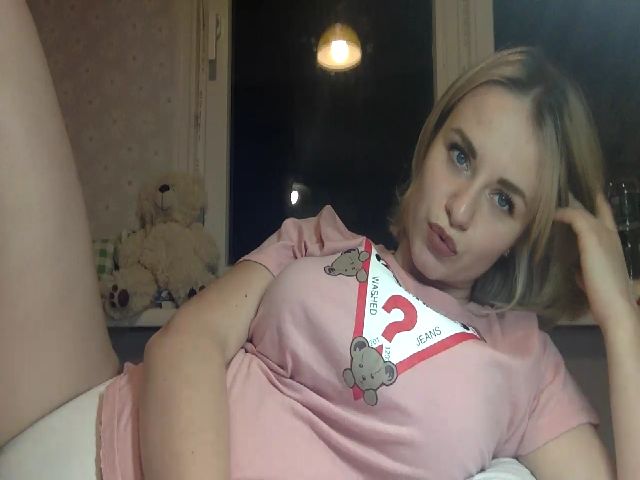 Live sex webcam photo for Polly_213109 #271897563