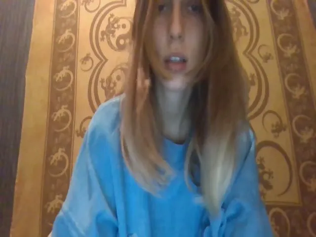 Live sex webcam photo for Poppyes #271899625