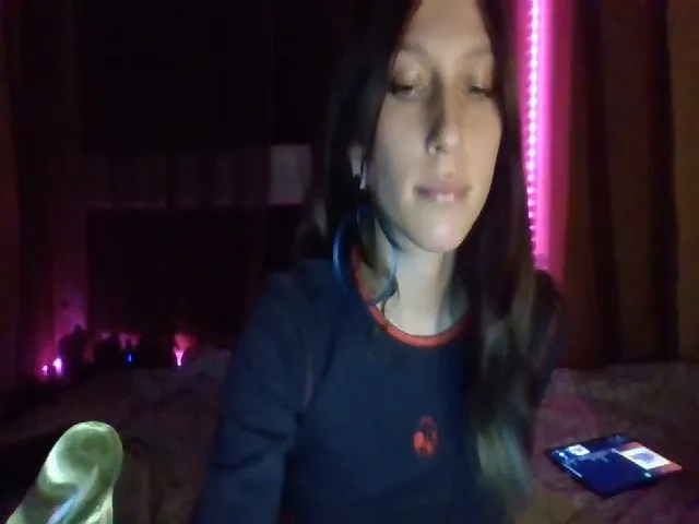 Live sex webcam photo for Poppyes #273026989