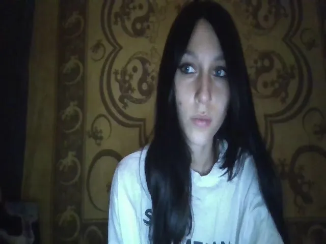 Live sex webcam photo for Poppyes #273154371