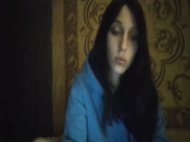 Live sex webcam photo for Poppyes #273174892