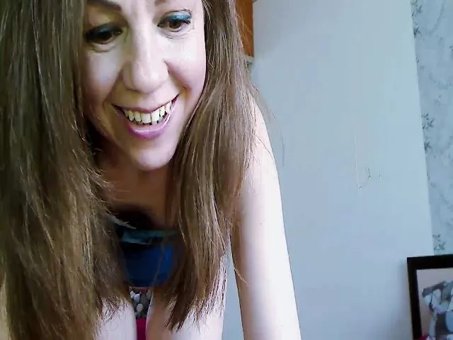 Live sex webcam photo for PrettyPopka #273178667