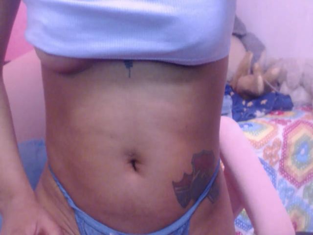 Live sex webcam photo for Pretty_fer_ #273030217