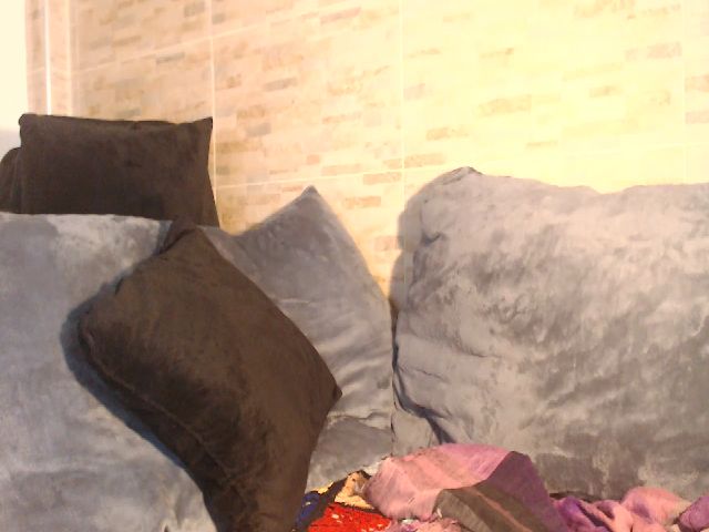 Live sex webcam photo for Prettyebanoxx #273757182