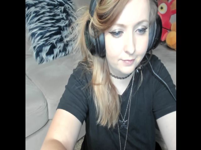 Live sex webcam photo for PrincessBluu #274130253