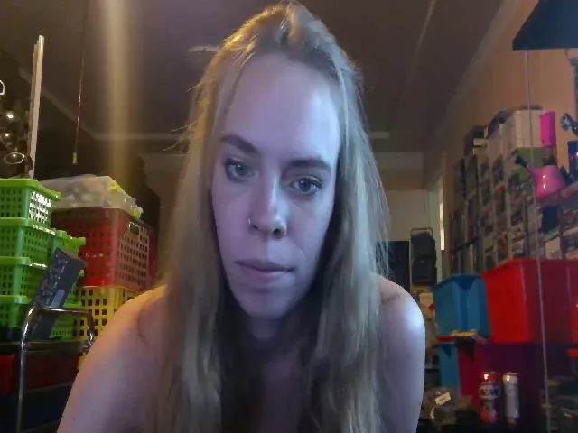 Live sex webcam photo for PrincessV7 #271760015