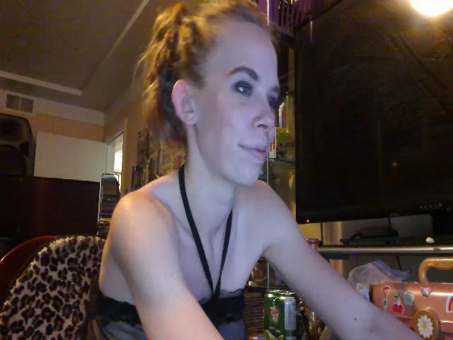 Live sex webcam photo for PrincessV7 #271851244