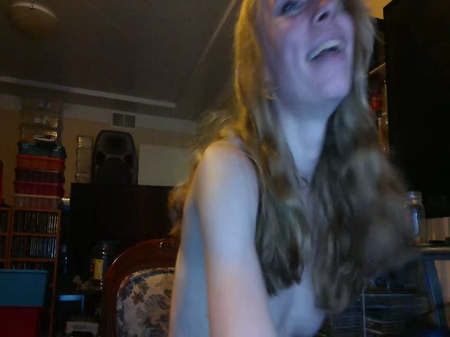 Live sex webcam photo for PrincessV7 #271961197