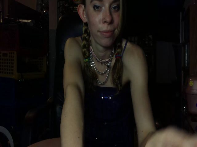 Live sex webcam photo for PrincessV7 #272482256