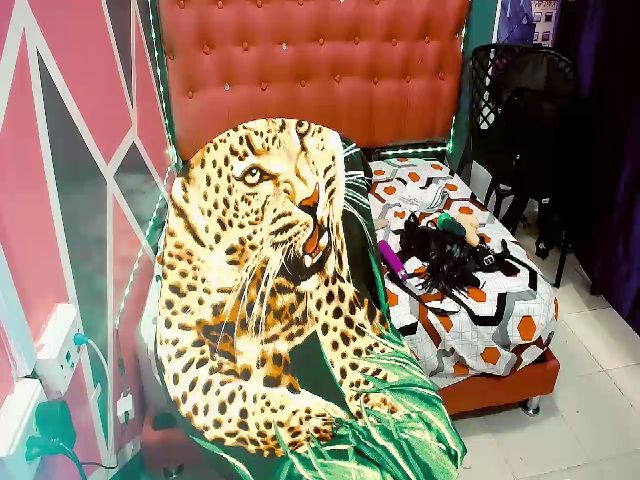 Live sex webcam photo for Priscila1x #272556768