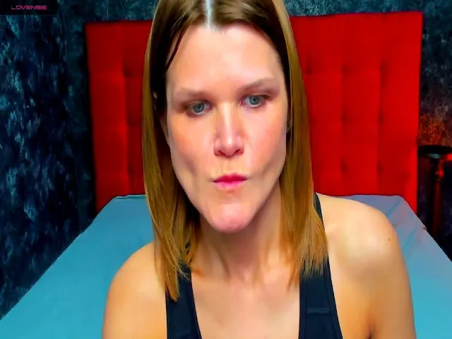 Live sex webcam photo for ProdigyGirl #272299027