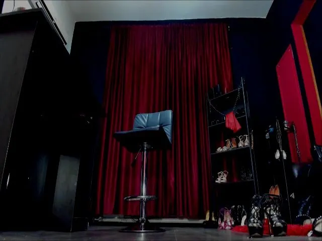 Live sex webcam photo for Puffy_love #274012797