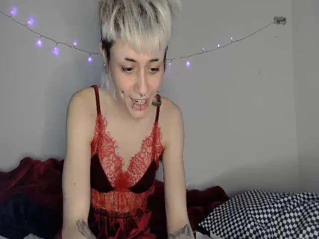 Live sex webcam photo for Punky_heidi #272177105