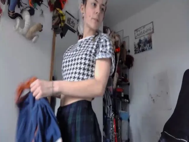 Live sex webcam photo for Punky_heidi #272293259