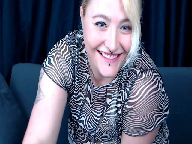 Live sex webcam photo for Puptikini #272545021