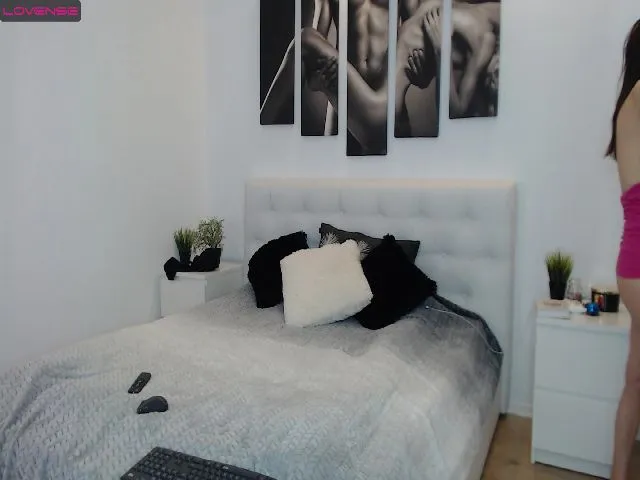 Live sex webcam photo for Pure_Muse #274183166
