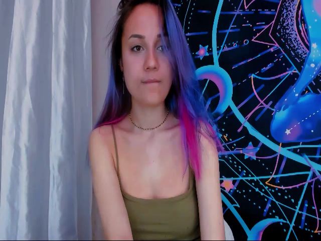 Live sex webcam photo for PurpleJuno #273595226