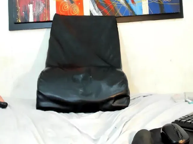 Live sex webcam photo for Pussyhotltin #271842812