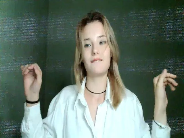 Live sex webcam photo for Pvt_quin #273978330
