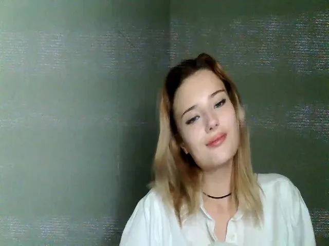 Live sex webcam photo for Pvt_quin #273979858