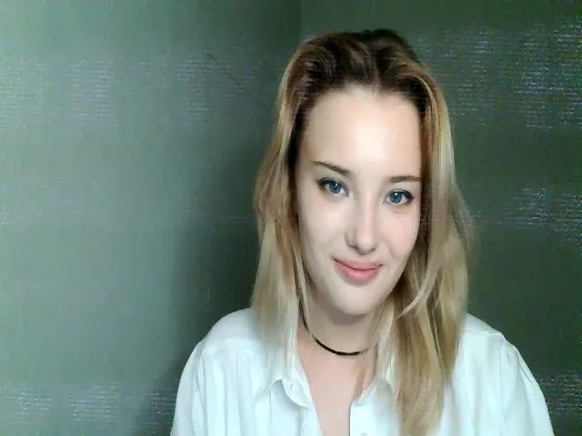 Live sex webcam photo for Pvt_quin #273979969