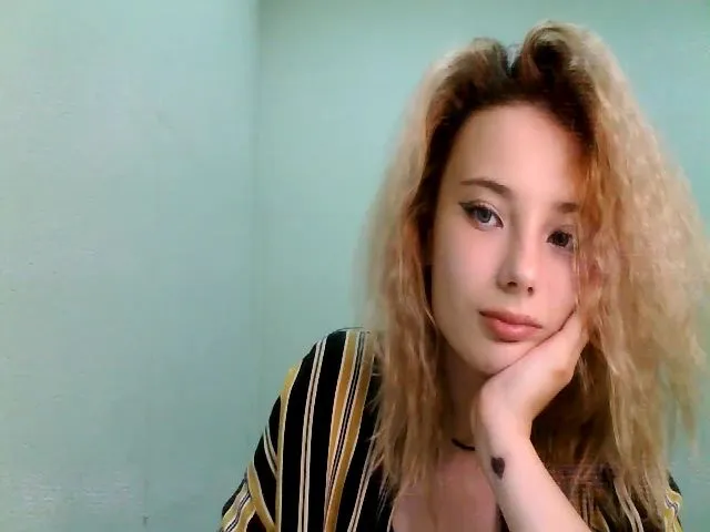 Live sex webcam photo for Pvt_quin #274012668