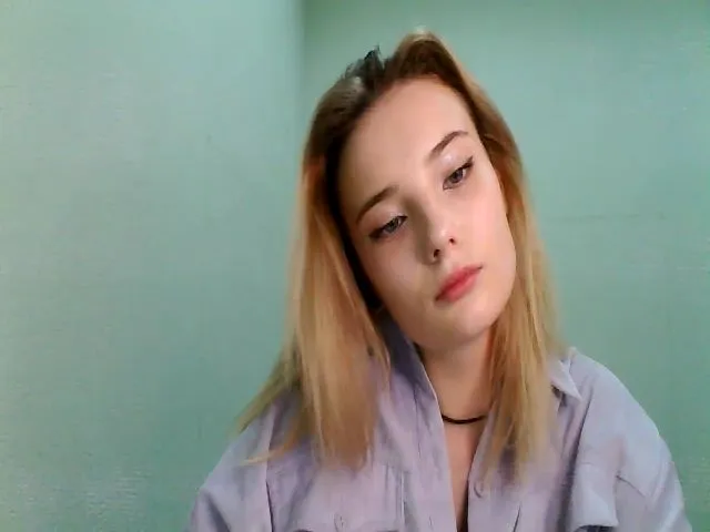 Live sex webcam photo for Pvt_quin #274019627