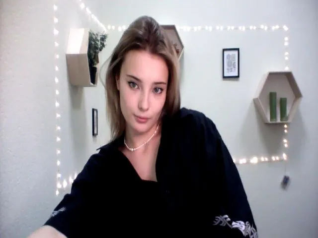 Live sex webcam photo for Pvt_quin #274095634