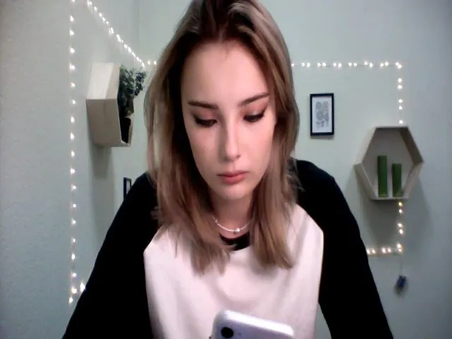 Live sex webcam photo for Pvt_quin #274103345