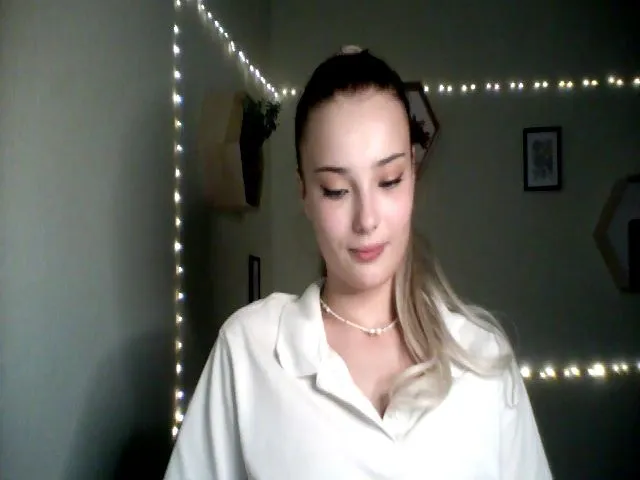 Live sex webcam photo for Pvt_quin #274116608