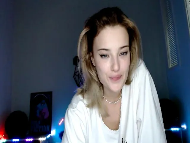 Live sex webcam photo for Pvt_quin #274137604