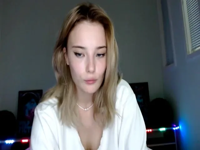 Live sex webcam photo for Pvt_quin #274137924