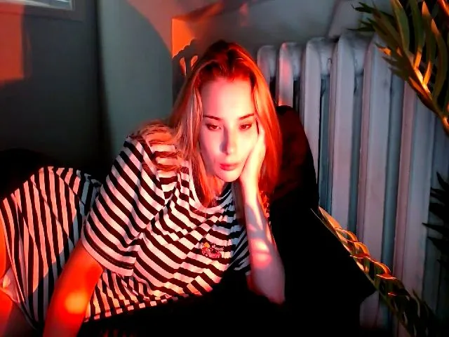 Live sex webcam photo for Pvt_quin #274177307