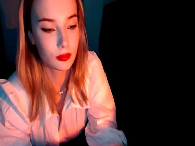 Live sex webcam photo for Pvt_quin #274309812