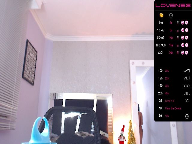 Live sex webcam photo for Pythonissa97 #271915480