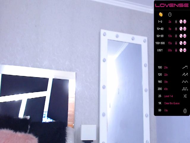 Live sex webcam photo for Pythonissa97 #272082655