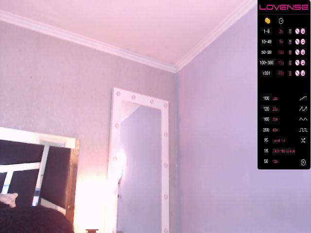 Live sex webcam photo for Pythonissa97 #273413919