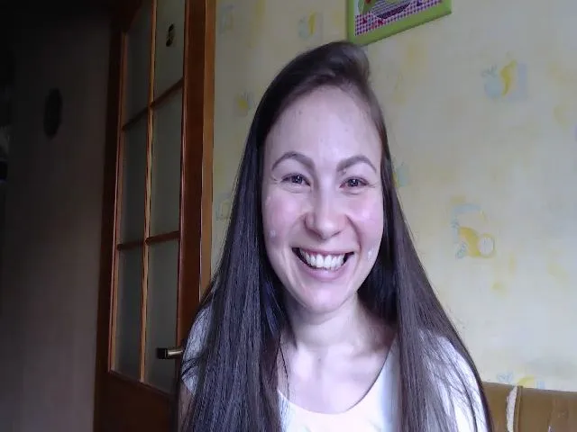 Live sex webcam photo for QueenSmile #273721985