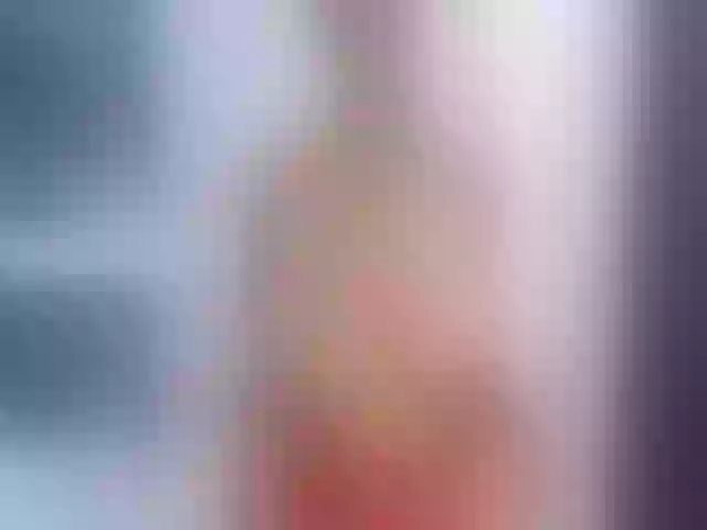 Live sex webcam photo for QueenSquirt19 #272310788