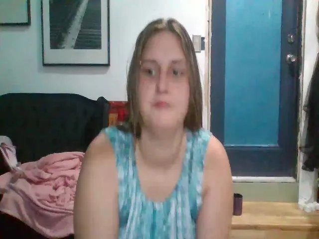 Live sex webcam photo for Queenthicky90 #274405213