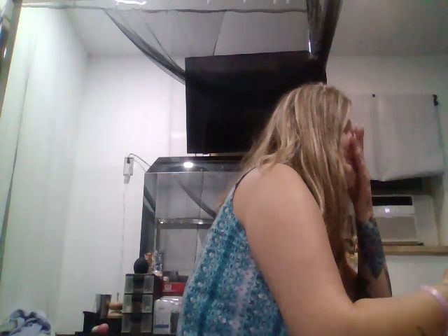 Live sex webcam photo for Queenthicky90 #274408099