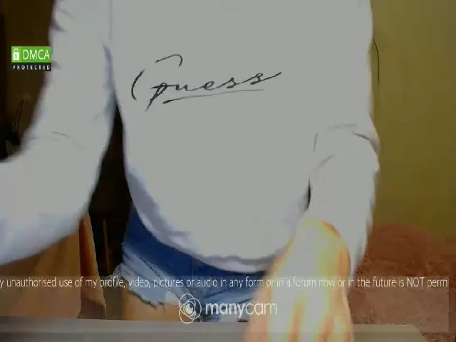 Live sex webcam photo for QuintessaQ #272138621