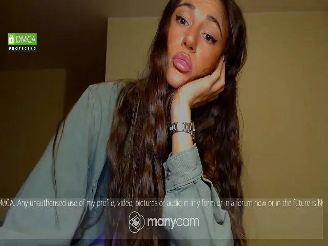 Live sex webcam photo for QuintessaQ #272335295